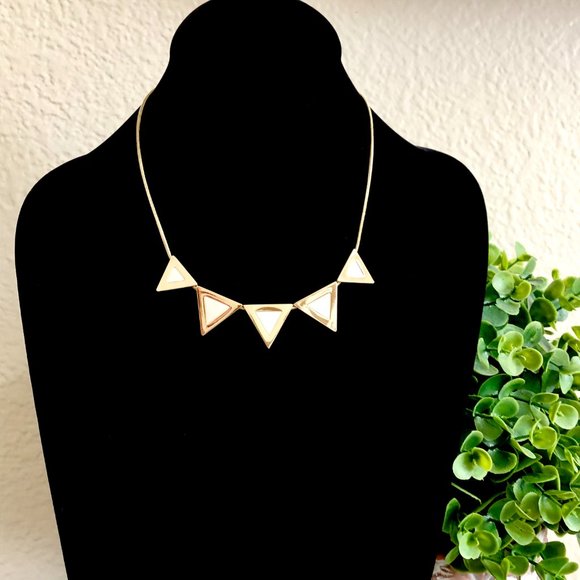 NWT Banana Republic Enamel Triangle Wing Necklace NWT 48 - Picture 5 of 7